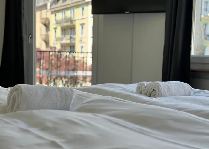 Downtown Deluxe With Queen Bed Be-26