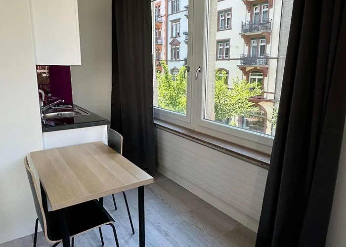 Downtown Deluxe With Queen Bed Be-26 Zurych