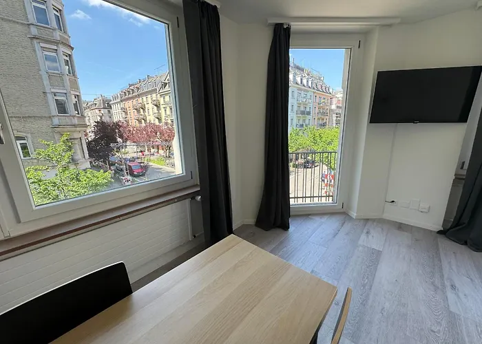 Downtown Deluxe With Queen Bed Be-26 Zurych